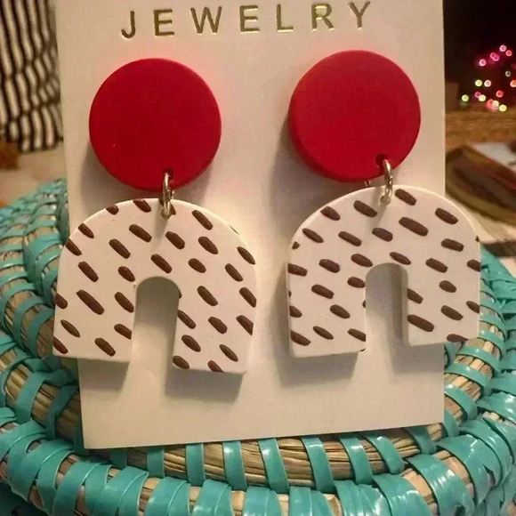 NWT Modern Red and White Arch Earrings - Picture 2 of 5